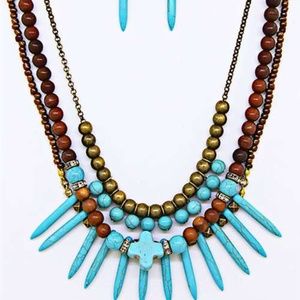 Turquoise & Wood Beads Necklace Set